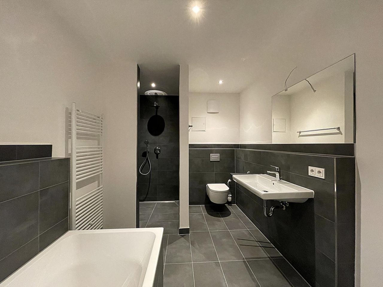 NEUBAU ** Maisonette-Traum ** Wohnen an der Weißen Elster * EBK * 2 Loggien * Gäste-WC