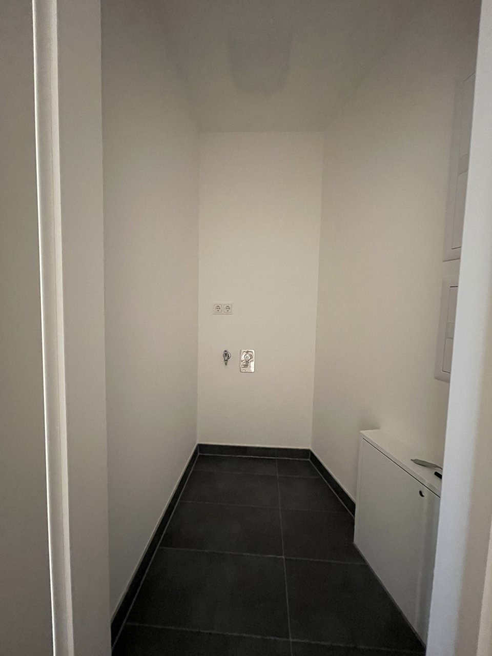 VERMIETET: Traumhafte 4-Raumwohnung ** Terrasse ** Einbauküche ** Tiefgarage