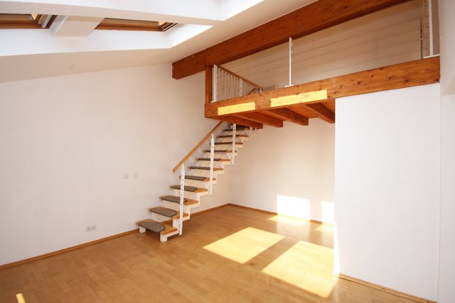 ** LEIPZIG-ZENTRUM ** Moderne 3 Raum-Galeriewohnung ** Parkett * GWC