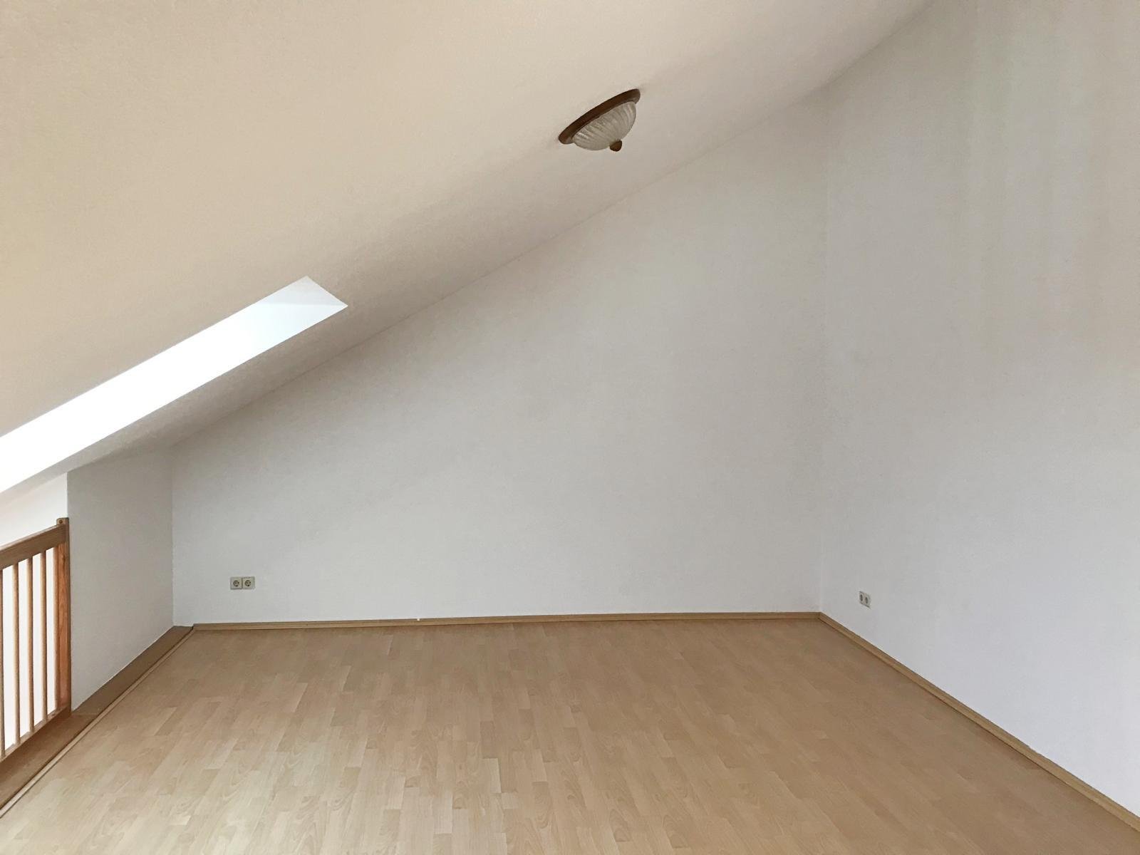 VERKAUFT: Provisionsfrei ** Citylage ** DG-Maisonette ** EBK ** Lift