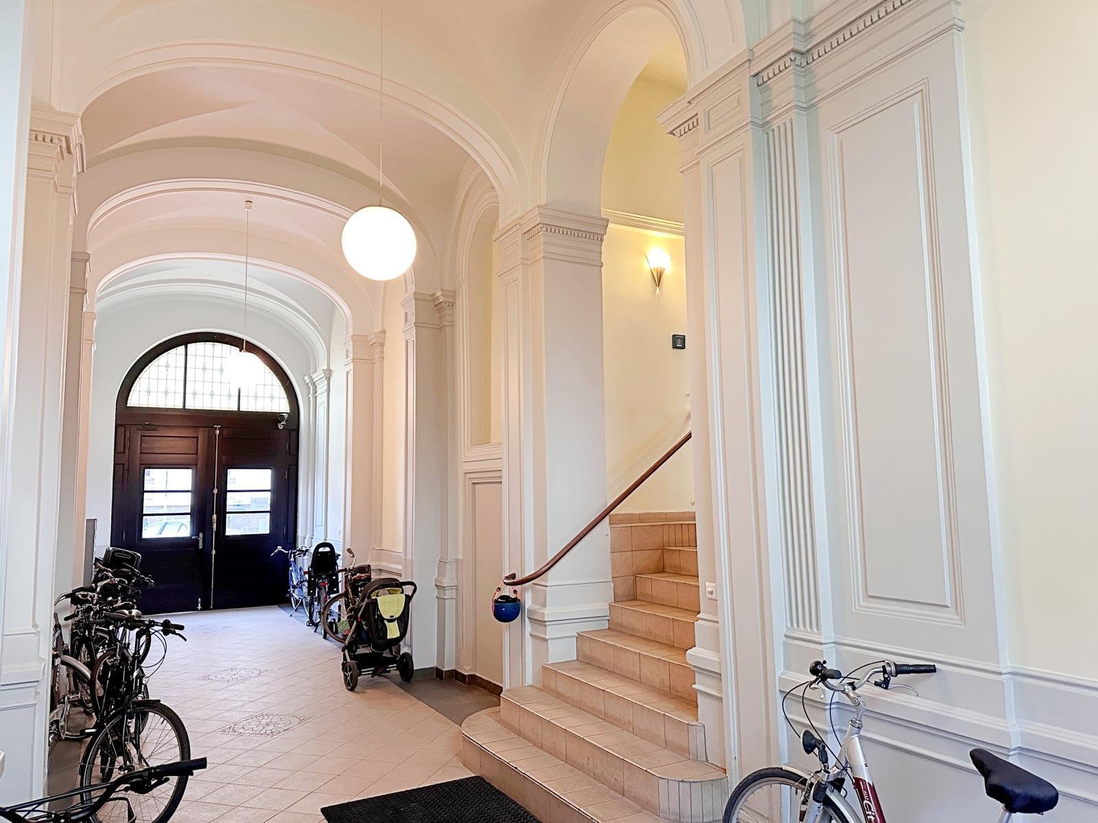 VERKAUFT: Provisionsfrei ** Citylage ** DG-Maisonette ** EBK ** Lift