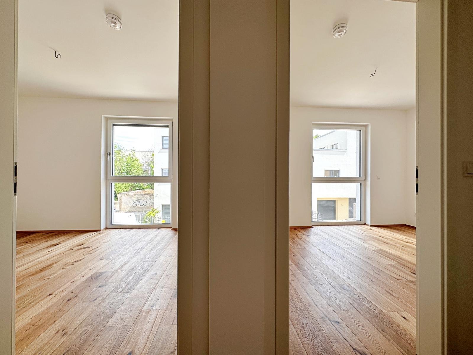 VERMIETET: Traumhafte 4-Raumwohnung ** Terrasse ** Einbauküche ** Tiefgarage