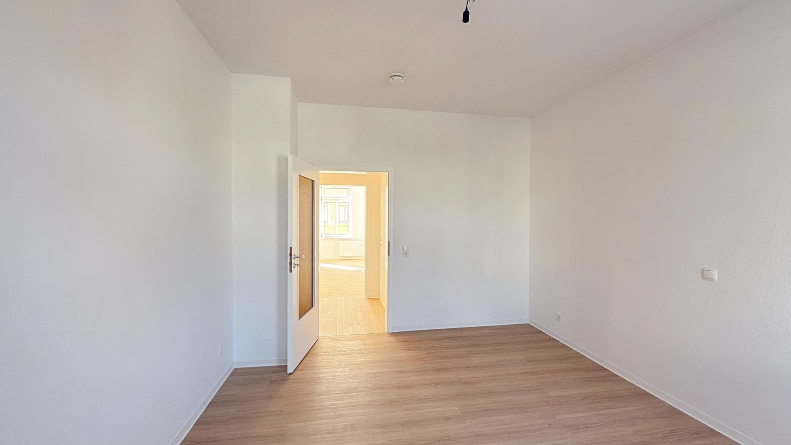 VERKAUFT: Seltene Gelegenheit in Plagwitz - unweit vom Karl-Heine-Kanal und Park* provisionsfrei * bezugsfrei * frisch saniert*