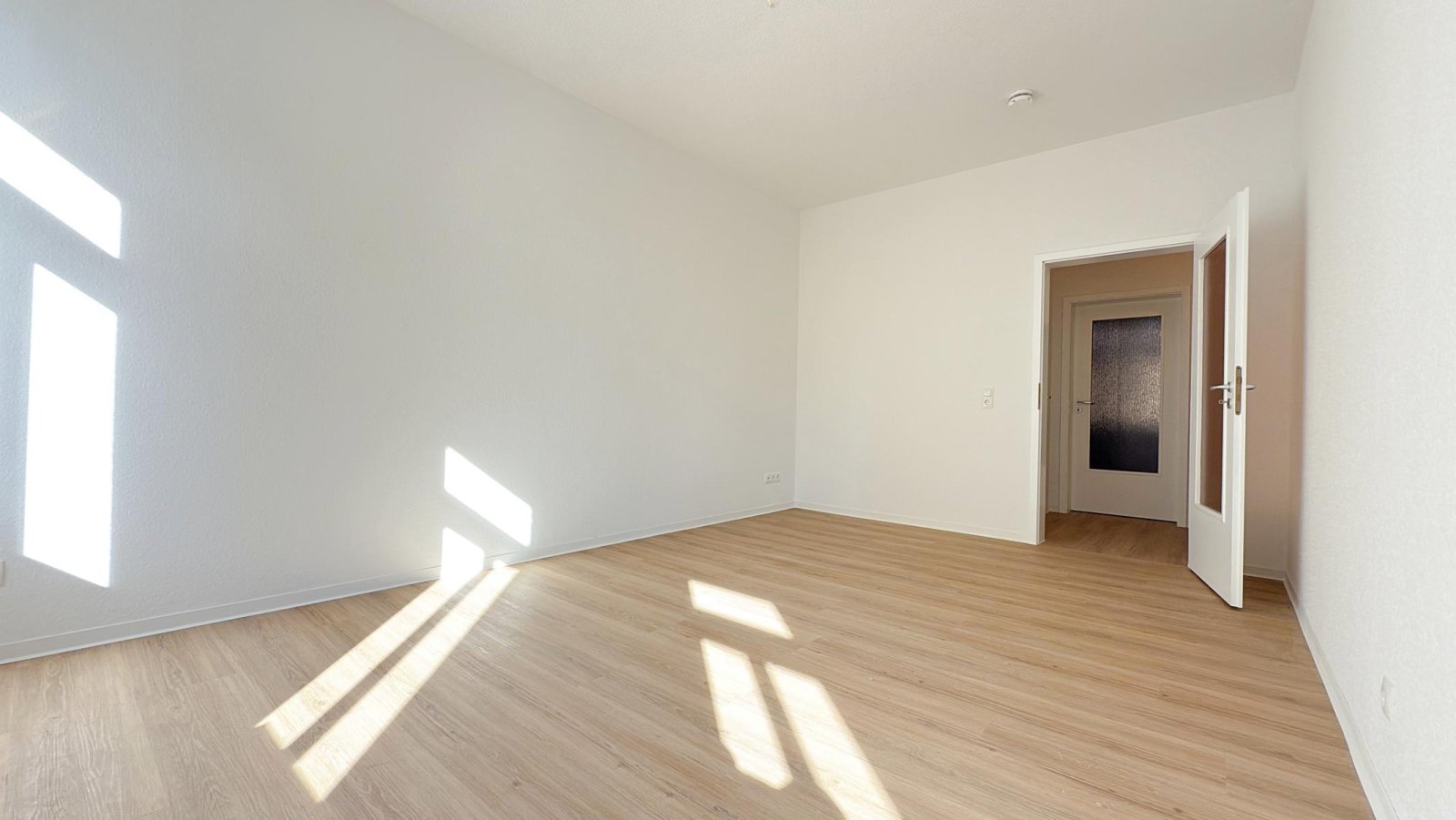 VERKAUFT: Seltene Gelegenheit in Plagwitz - unweit vom Karl-Heine-Kanal und Park* provisionsfrei * bezugsfrei * frisch saniert*