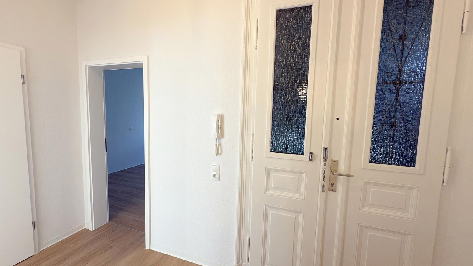 VERKAUFT: Seltene Gelegenheit in Plagwitz - unweit vom Karl-Heine-Kanal und Park* provisionsfrei * bezugsfrei * frisch saniert*