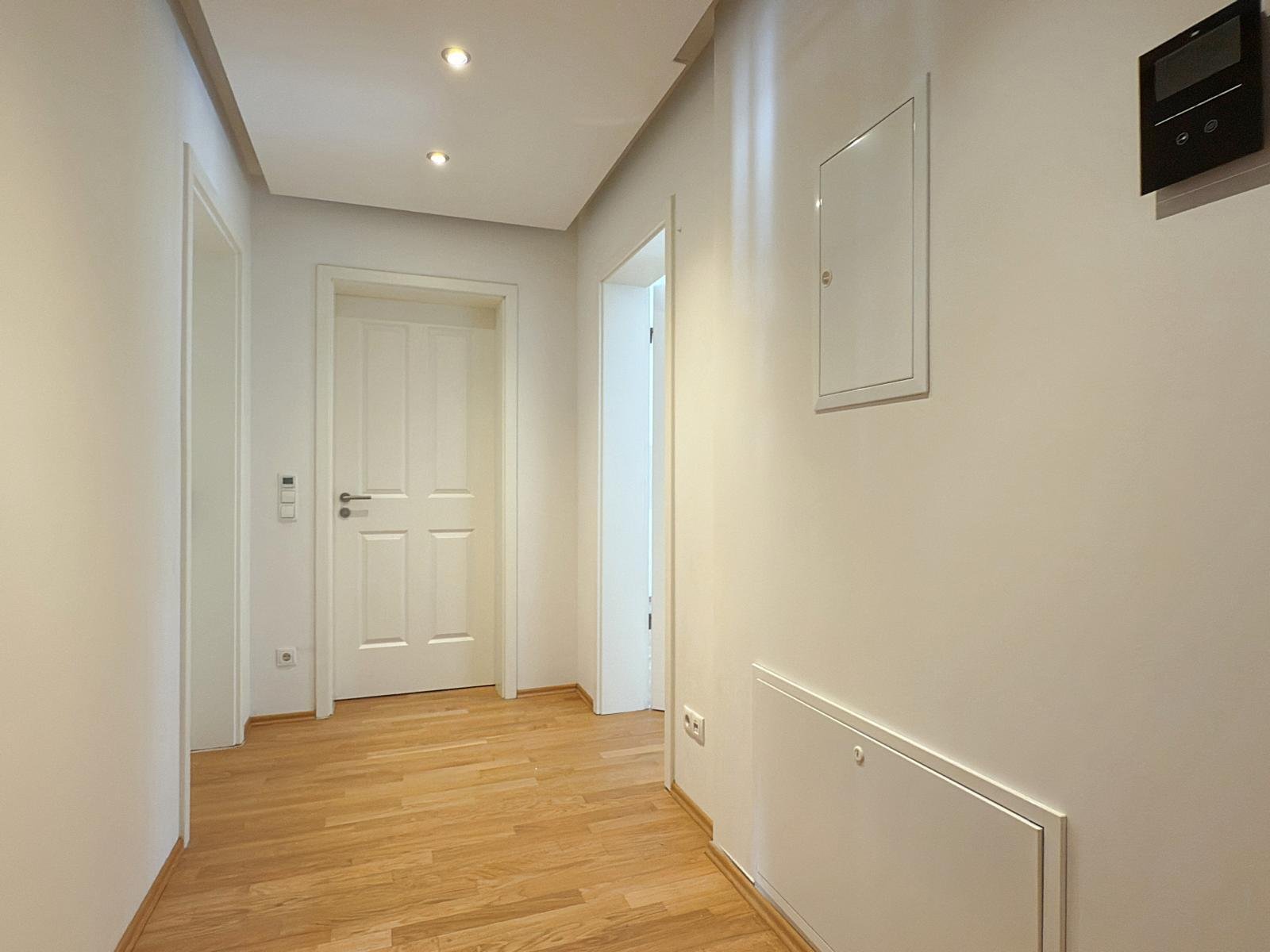 VERKAUFT: Seltene Gelegenheit ** bezugsfreie und provisionsfreie, hochwertige 3-Raumwohnung ** Parkett ** Balkon ** Lift