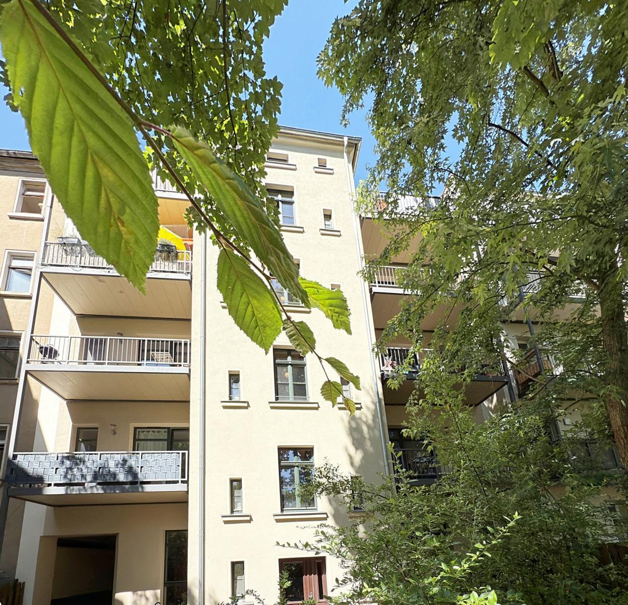 VERKAUFT: Seltene Gelegenheit ** bezugsfreie und provisionsfreie, hochwertige 3-Raumwohnung ** Parkett ** Balkon ** Lift