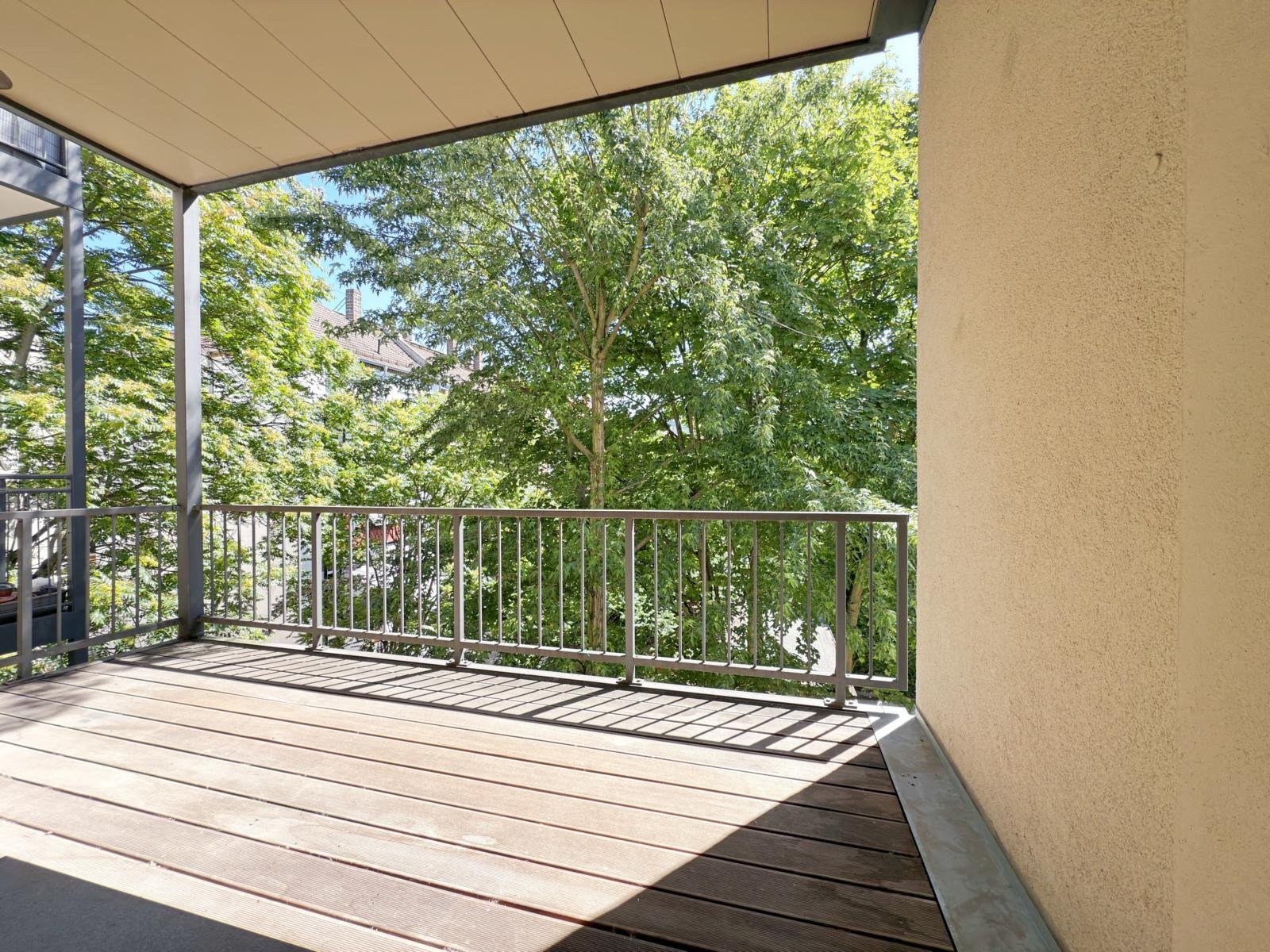 VERKAUFT: Seltene Gelegenheit ** bezugsfreie und provisionsfreie, hochwertige 3-Raumwohnung ** Parkett ** Balkon ** Lift