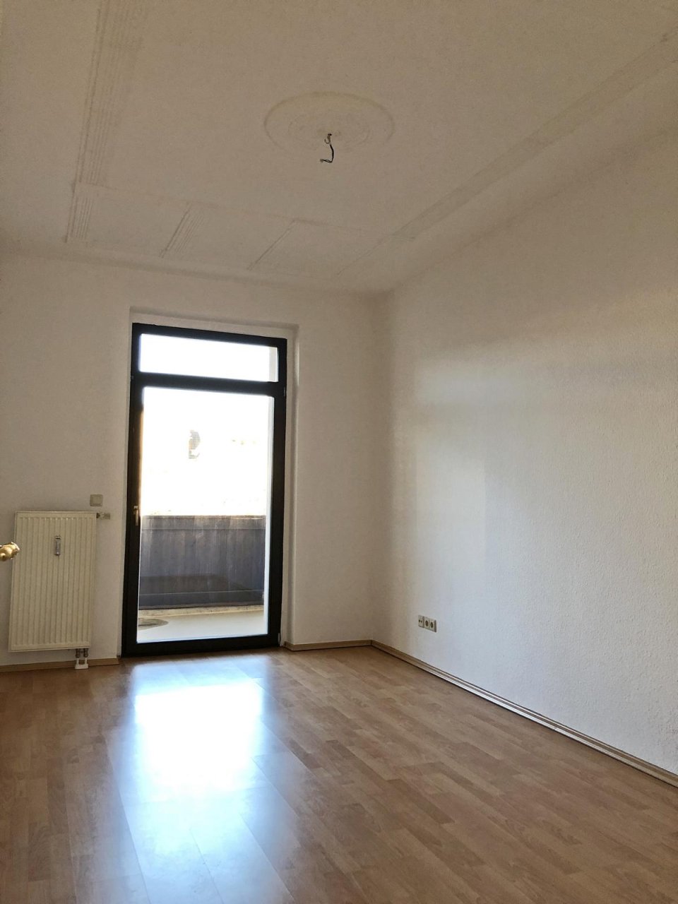 VERMIETET: Gohlis ** Familienfreundliche 3-Raum WE * Parknähe * großer Balkon * TLB * Ankleide * Gartenmitbenutzung