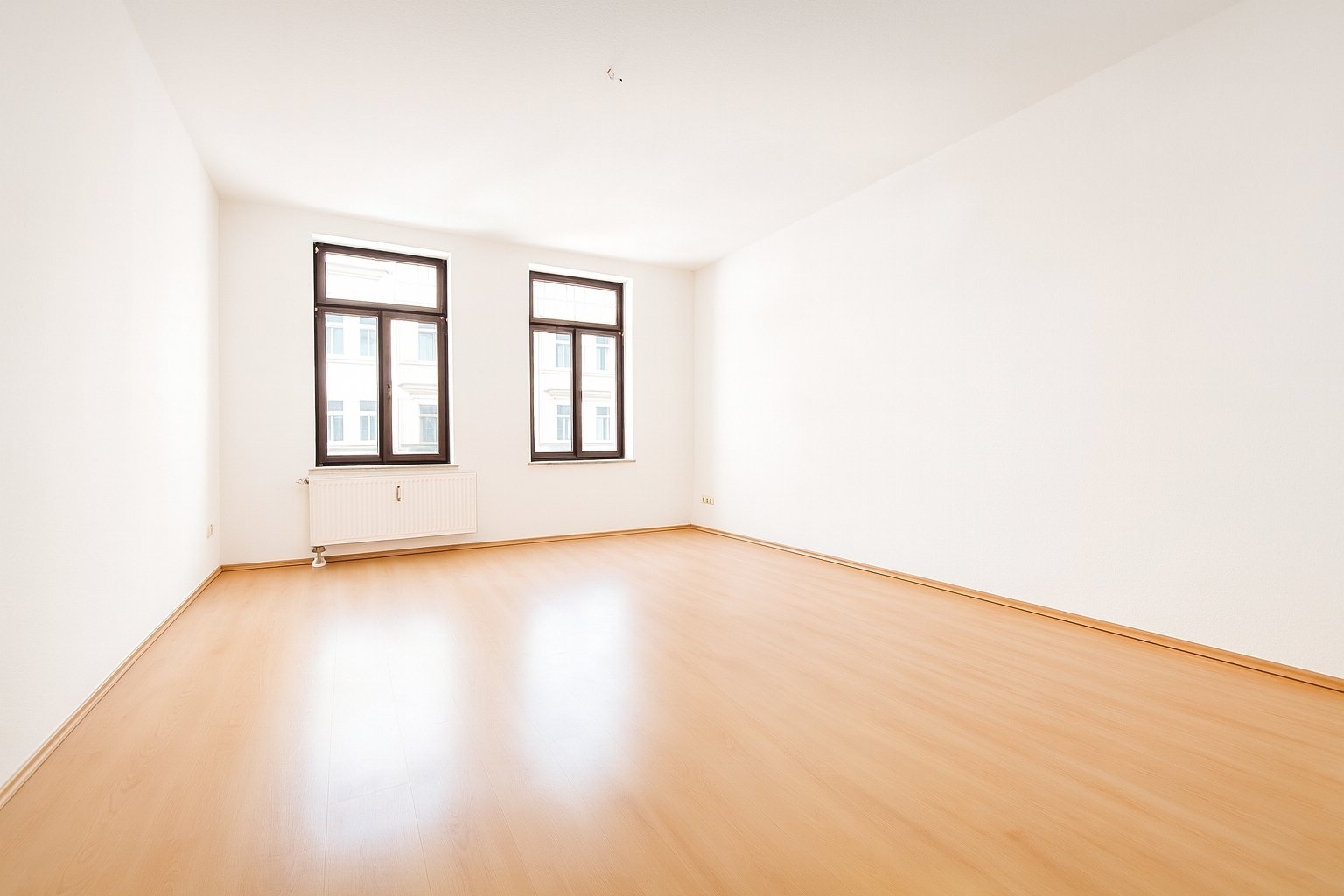 provisionsfreie Kapitalanlage mit Potential in Gohlis-Süd ** 2 ZKB ** Südbalkon