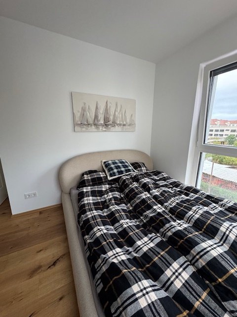 *Nachmieter für superschöne 2-Raumwohnung mit Balkon und Einbauküche am Park gesucht *