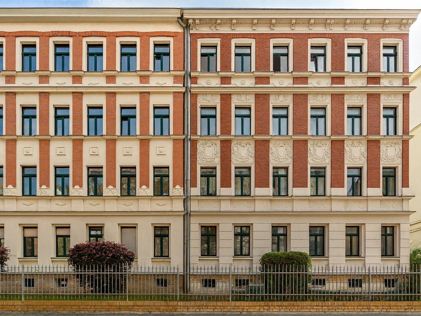 Provisionsfreie und vermietete 2-Raumwohnung mit Balkon in Plagwitz
