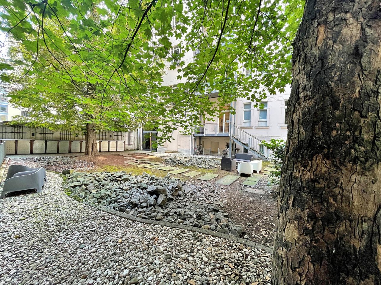 Zentrum * seltene Gelegenheit * provisionsfreie und stilvolle Maisonette ETW * Stuck * Parkett * Balkon