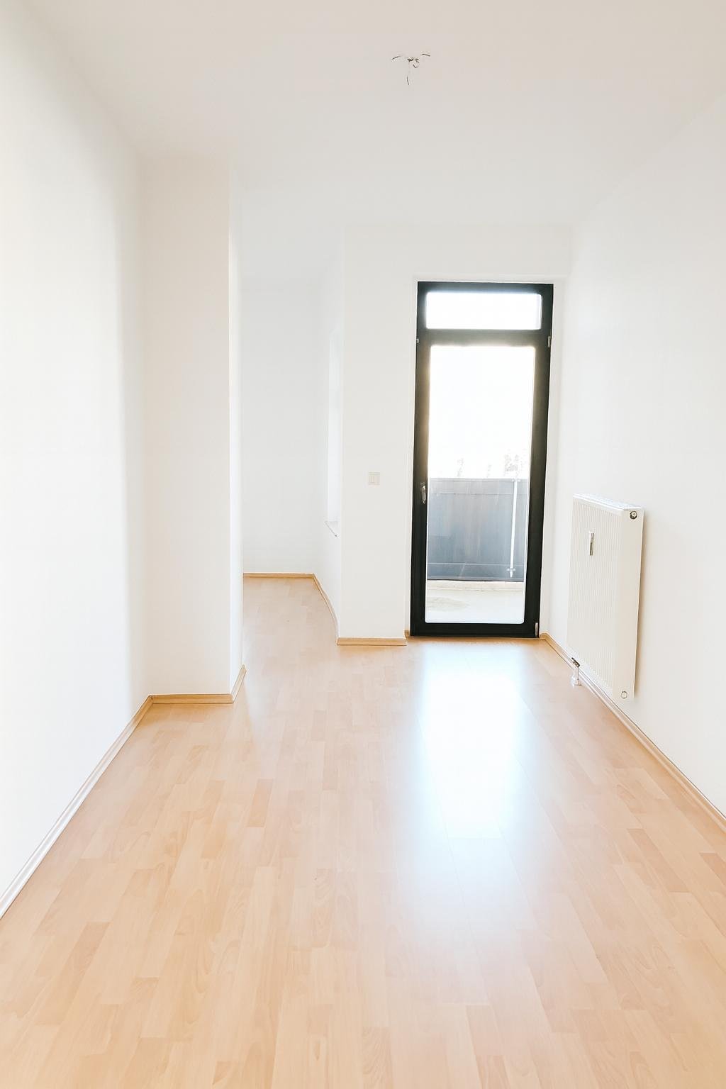 **BEZUGSFREI ab 01-2026 ** PROVISIONSFREI** 3 ZKB ** BALKON ** GOHLIS **