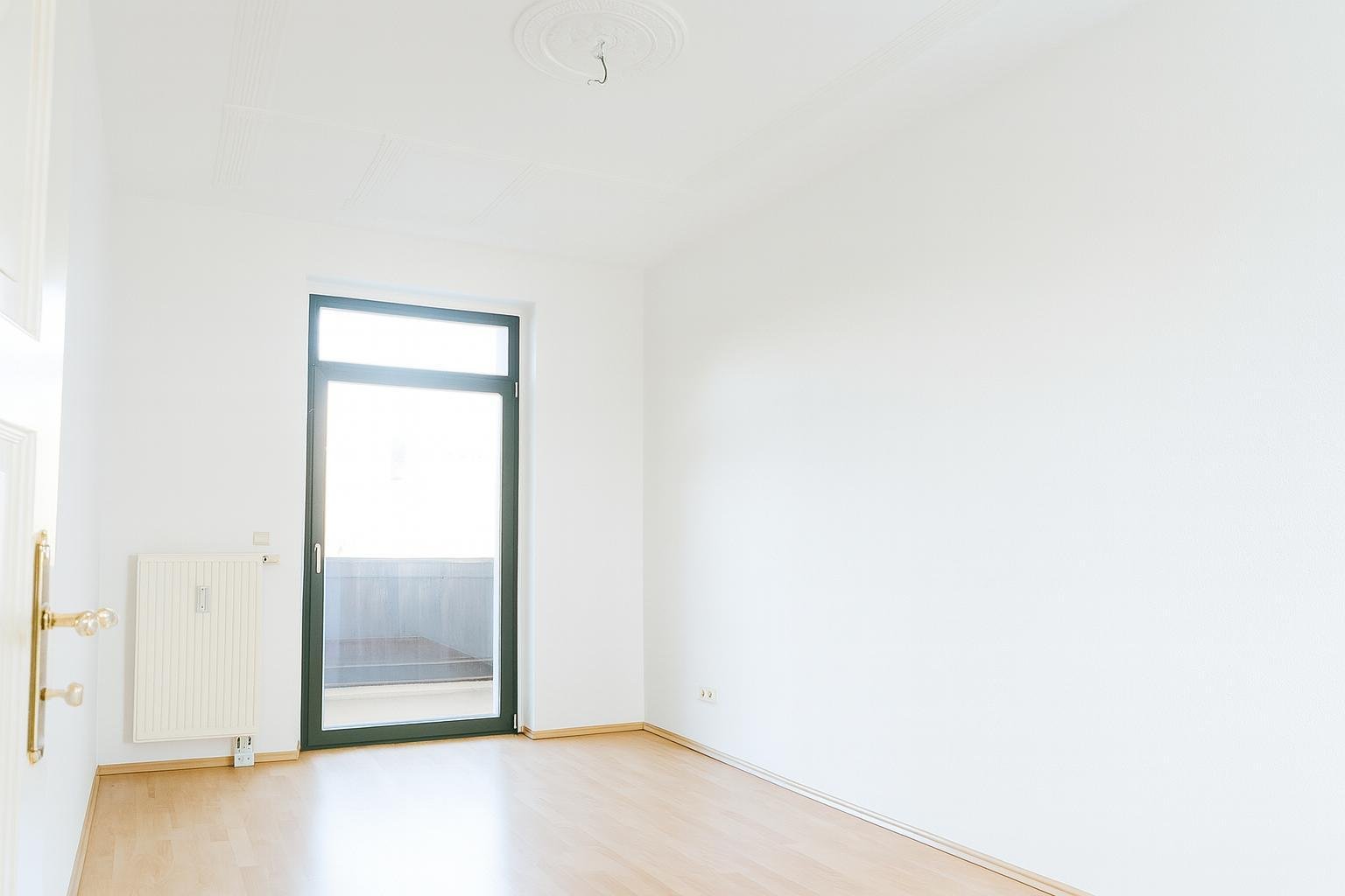 **BEZUGSFREI ab 01-2026 ** PROVISIONSFREI** 3 ZKB ** BALKON ** GOHLIS **