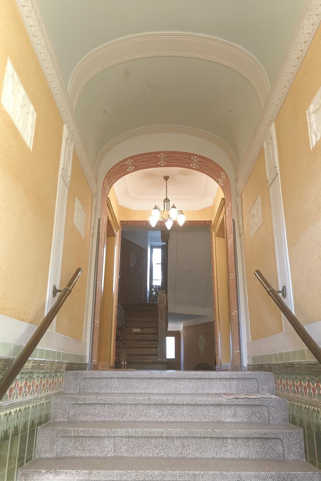 **BEZUGSFREI ab 01-2026 ** PROVISIONSFREI** 3 ZKB ** BALKON ** GOHLIS **