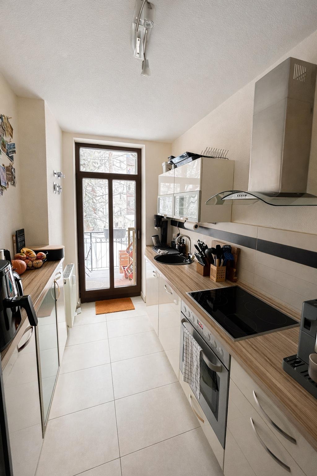 RESERVIERT: *** Seltene Gelegenheit in der Südvorstadt ** idyllisch gelegen * 2 Balkone * Parkett * Stellplatz