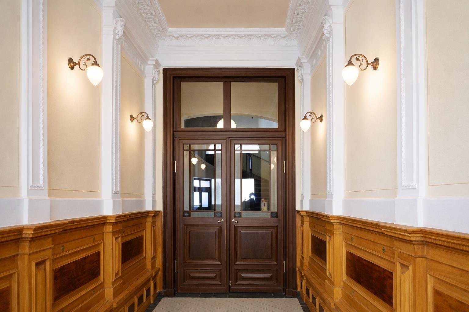 RESERVIERT: Seltene Gelegenheit ** vermietete 3-Raumwohnung im Zentrum-Süd ** 2 Balkone ** GWC ** Parkett