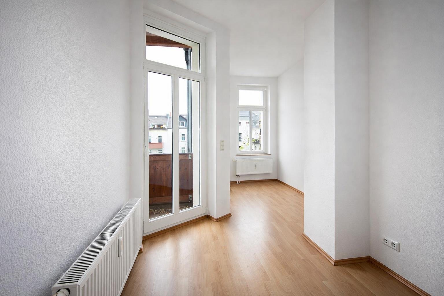 GOHLIS ** PROVISIONSFREI ** sehr gepflegte 3 ZKB ** BALKON
