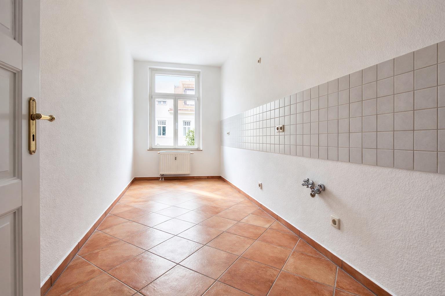 GOHLIS ** PROVISIONSFREI ** sehr gepflegte 3 ZKB ** BALKON