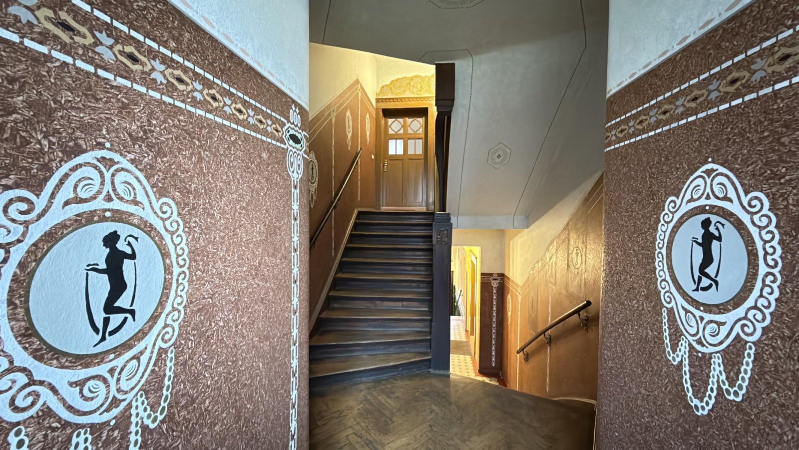 Familienwohnung in GOHLIS • BEZUGSFREI • PROVISIONSFREI • 3 ZKB • BALKON