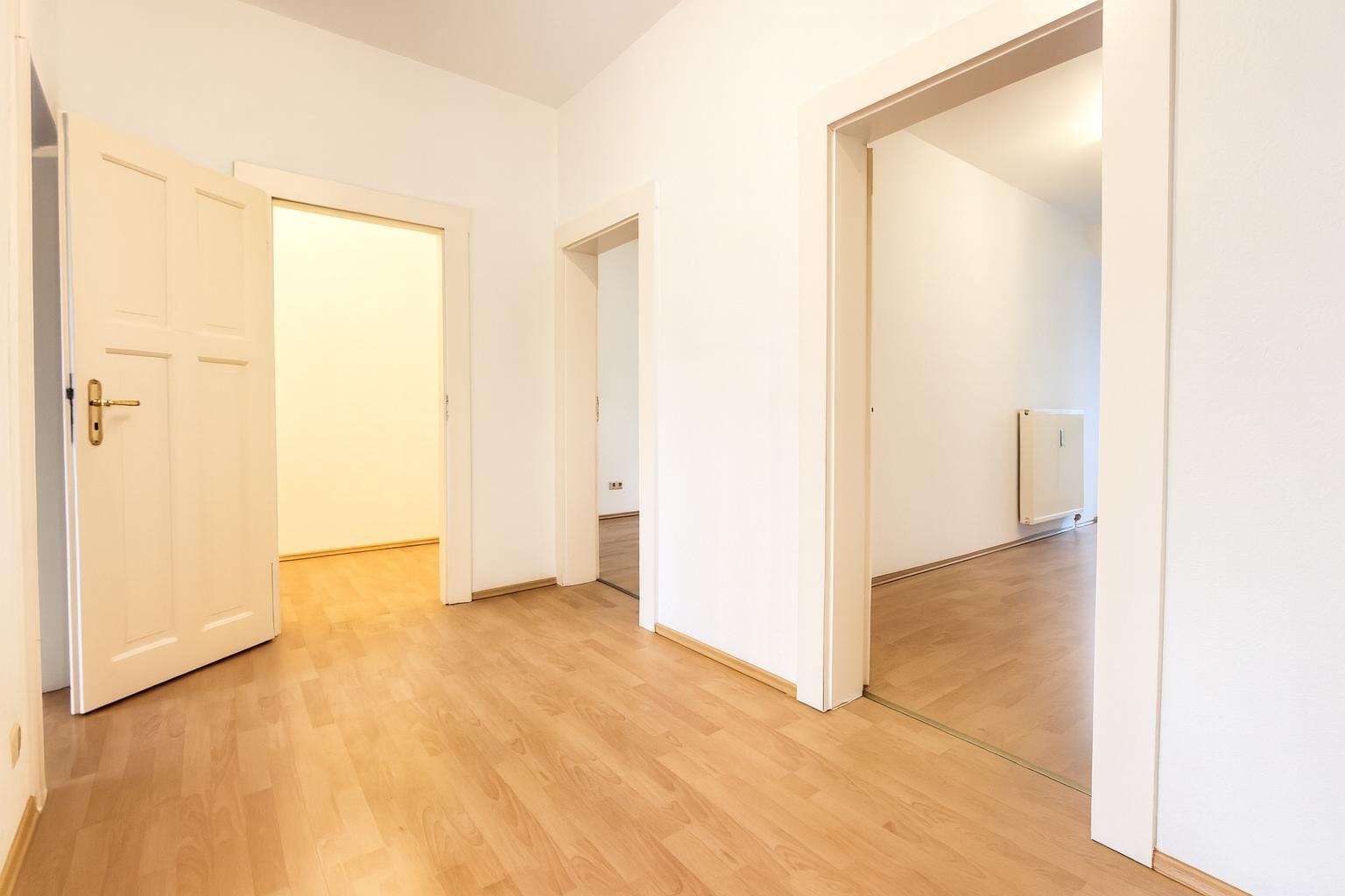 Familienwohnung in GOHLIS • BEZUGSFREI • PROVISIONSFREI • 3 ZKB • BALKON