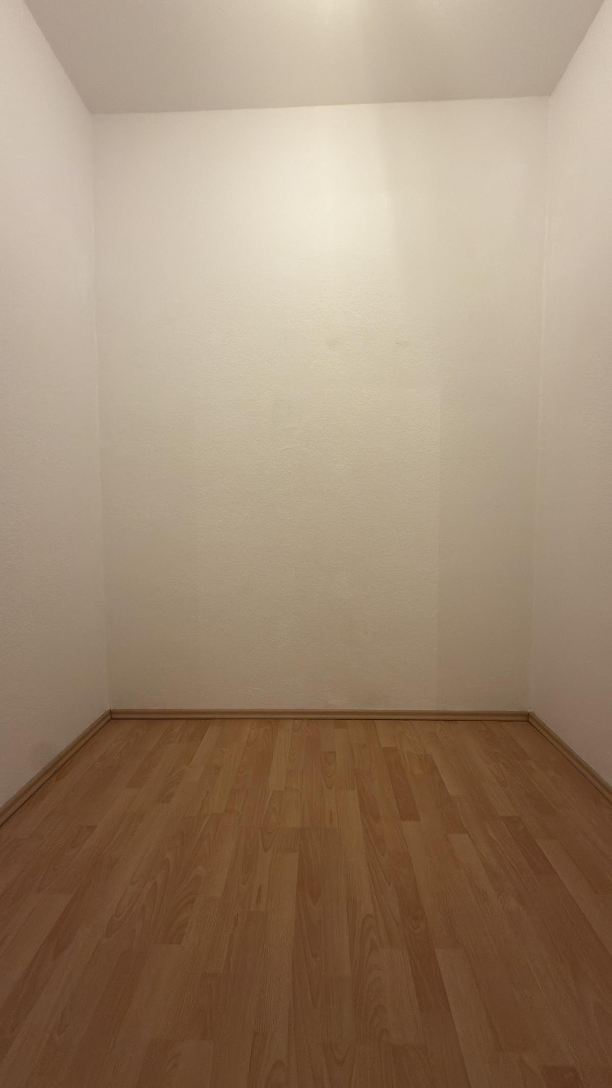 Familienwohnung in GOHLIS • BEZUGSFREI • PROVISIONSFREI • 3 ZKB • BALKON