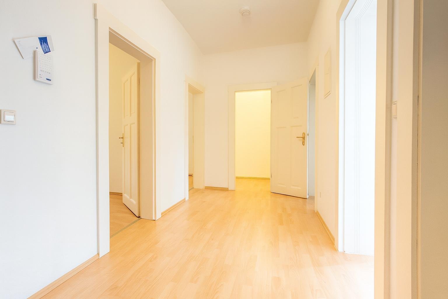 Familienwohnung in GOHLIS • BEZUGSFREI • PROVISIONSFREI • 3 ZKB • BALKON