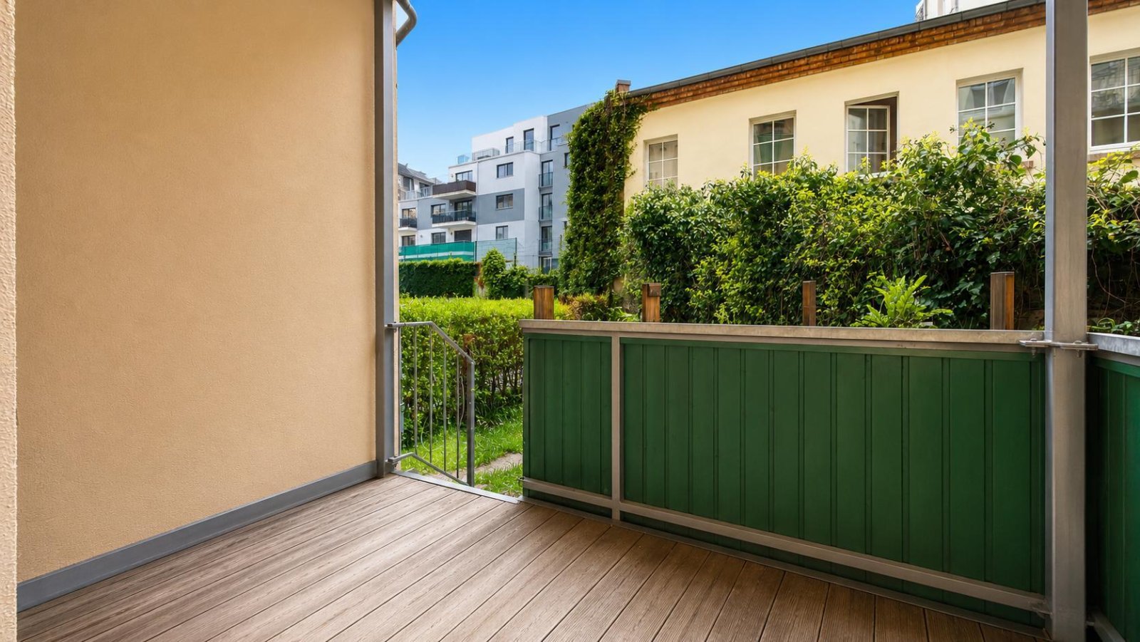 Wohntraum in Zentrumsnähe * hochwertige Wohnung mit Balkon * Bad mit Wanne & Dusche * Lift * Stellplatz**