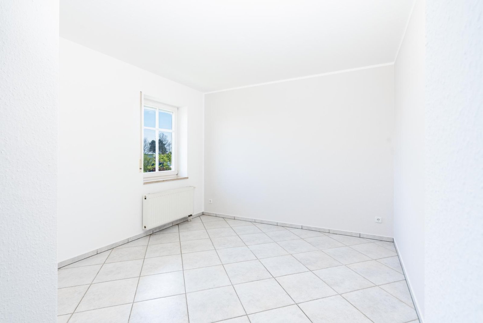 Familienfreundliche Maisonette mit Eigenheimfeeling • 142 m² • 5 Zimmer • Balkon • bezugsfrei • provisionsfrei