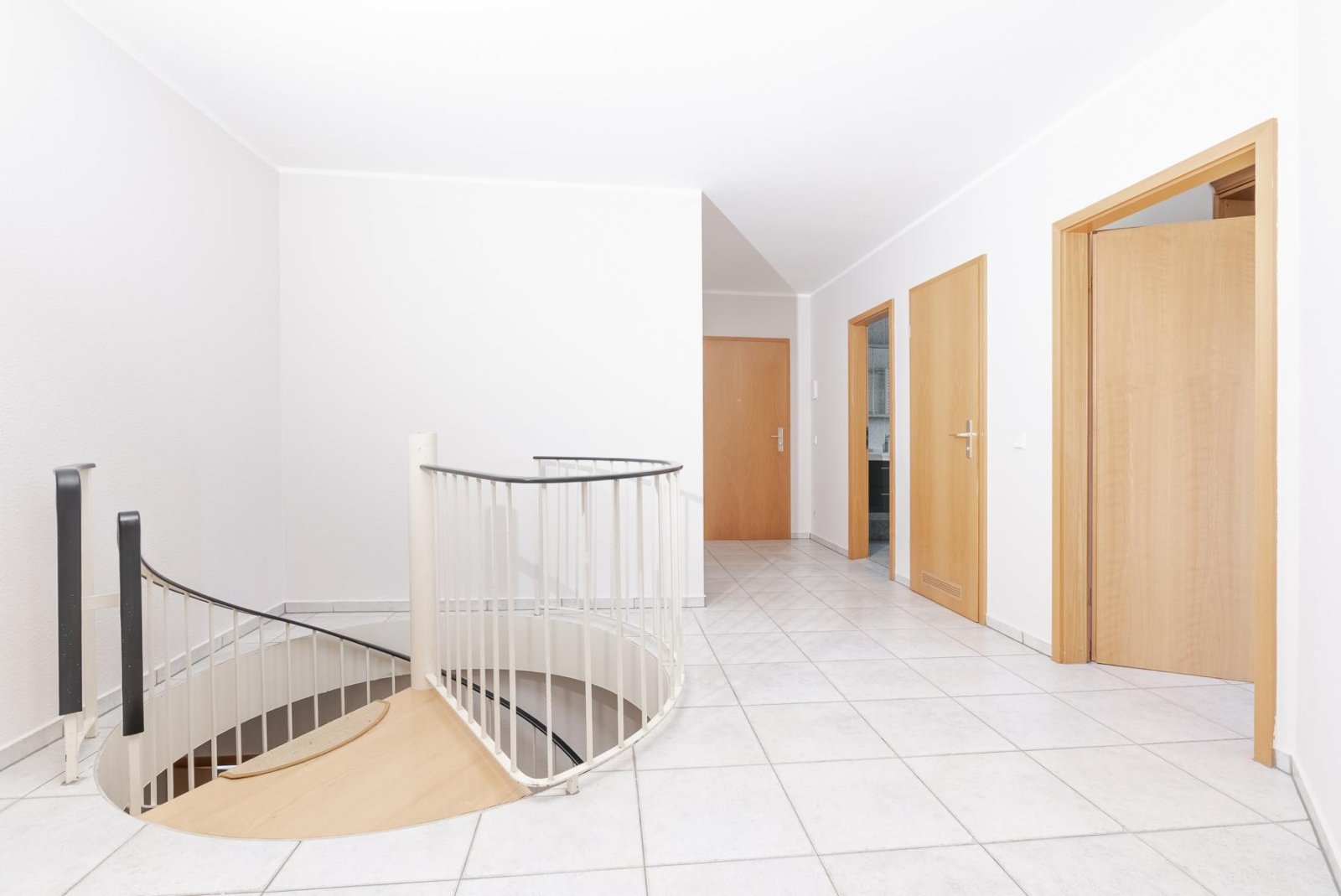 Familienfreundliche Maisonette mit Eigenheimfeeling • 142 m² • 5 Zimmer • Balkon • bezugsfrei • provisionsfrei