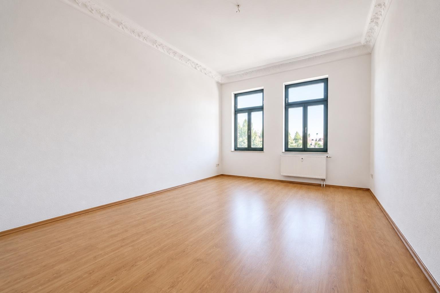 * Wohnen am Stadtteilpark Plagwitz * provisionsfreie 3-Raumwohnung * Balkon * Stuck * ruhige Lage