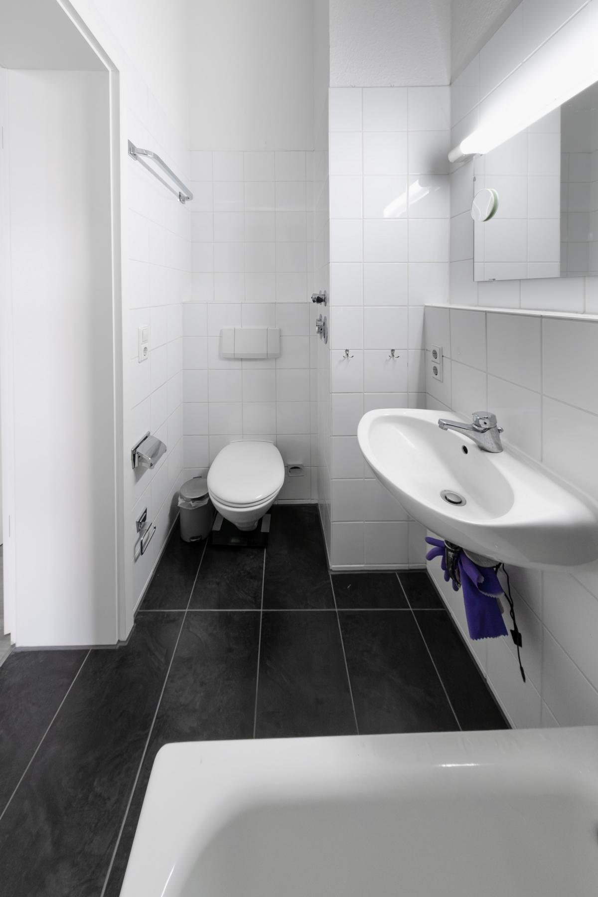 Schicke Single-Wohnung im ZENTRUM ** Einbauküche ** Parkett