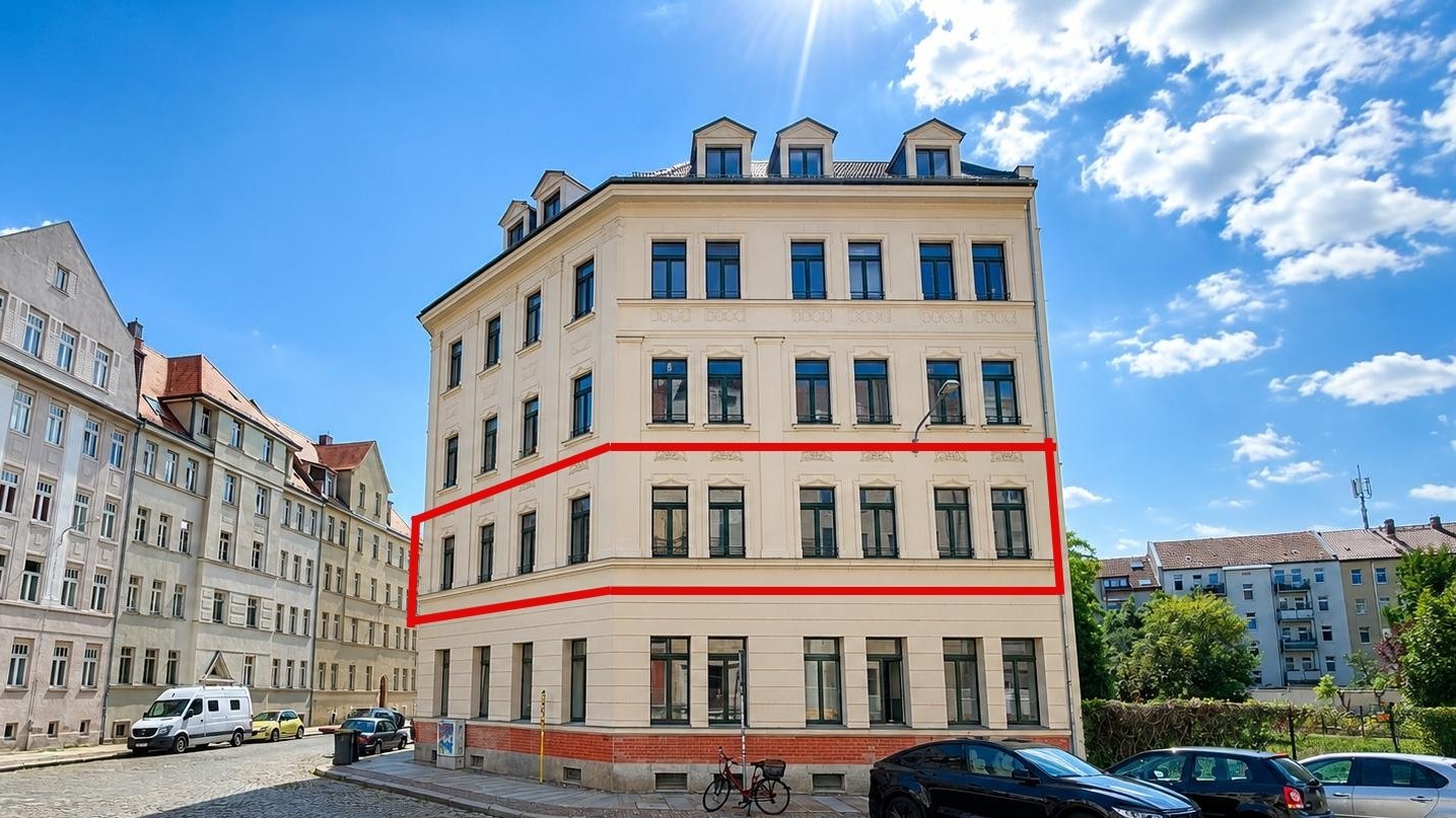 Seltene Kaufchance für potentielle Eigennutzer ** hochwertige Sanierung ** Parkett ** Balkon ** 2 Bäder mit Wanne + Dusche