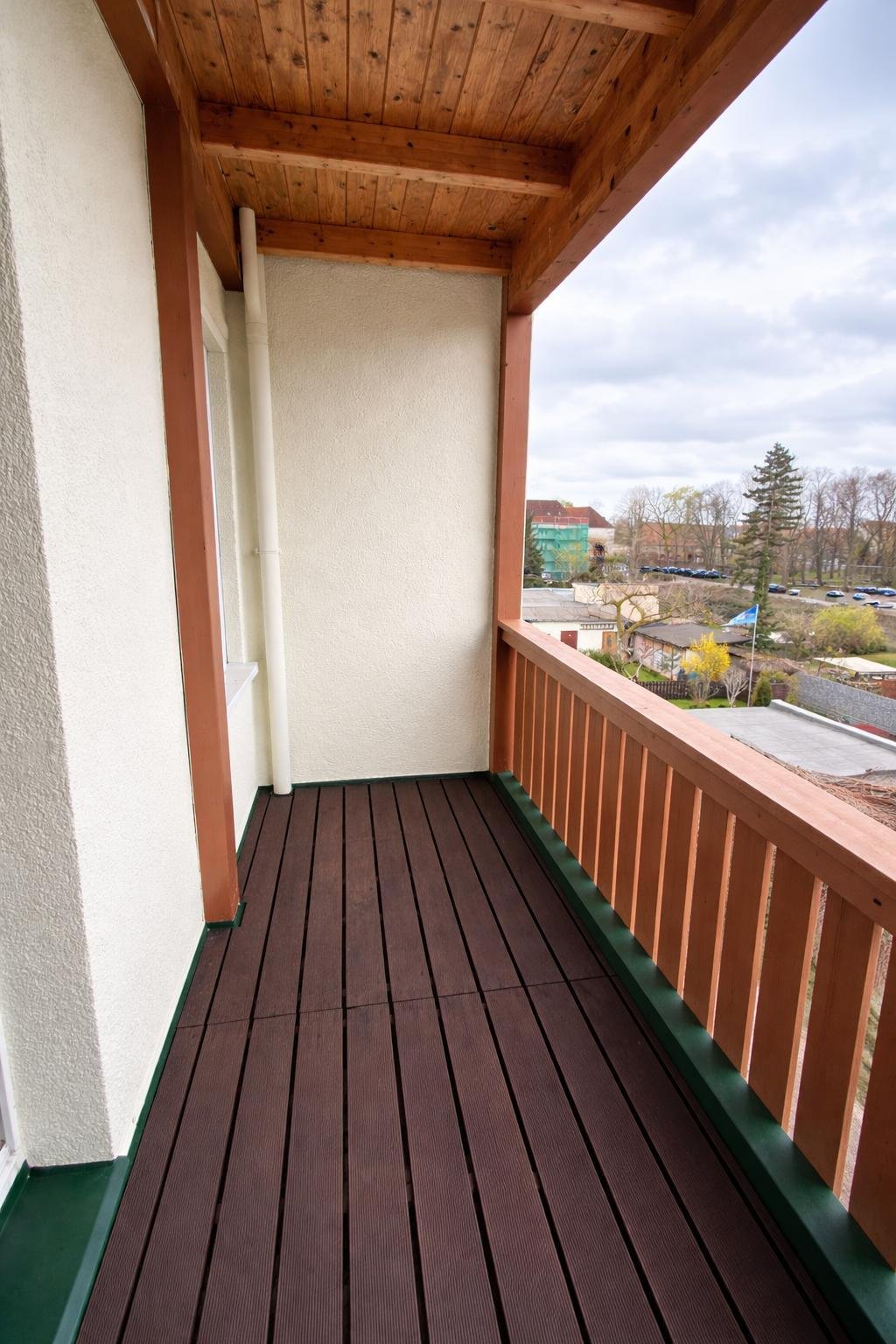 Faktor 21,8 • BEZUGSFREI • PROVISIONSFREI • frisch sanierte 2-Raumwohnung • BALKON •