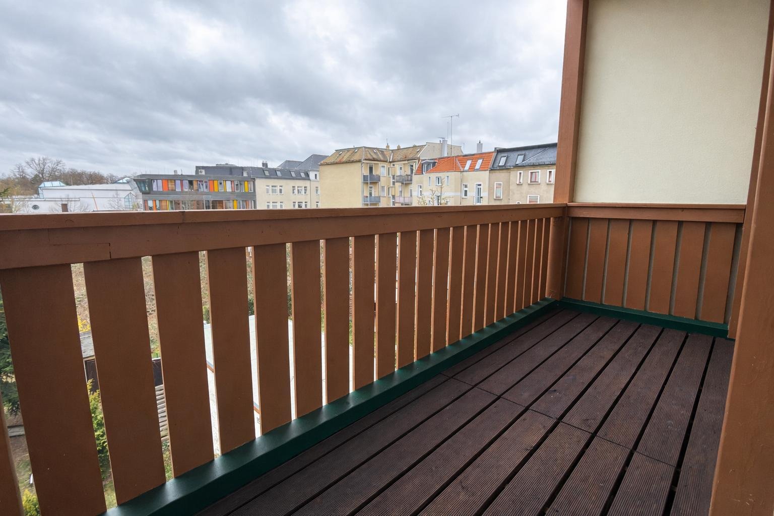 Faktor 21,8 • BEZUGSFREI • PROVISIONSFREI • frisch sanierte 2-Raumwohnung • BALKON •