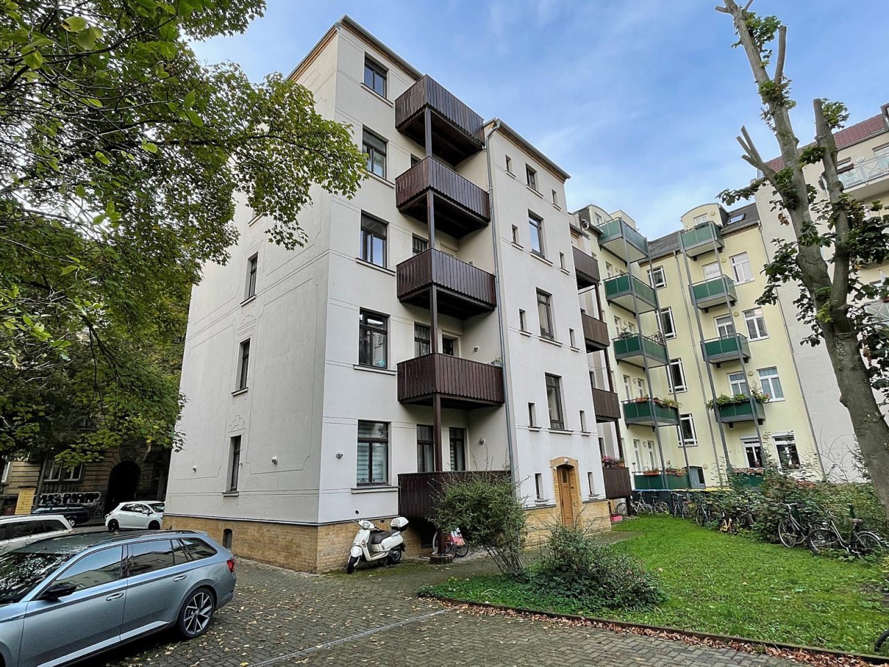 Schleußig * 3 ZKB * Balkon * Stuck * TLB * EBK * Stellplatz