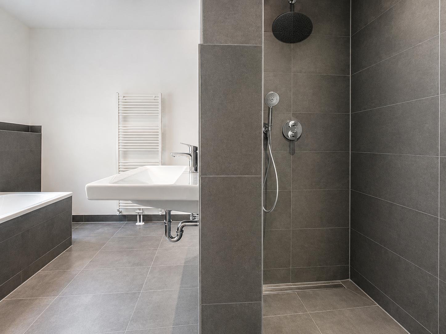 NEUBAU * Familienwohnung an der Weißen Elster * großer Balkon * EBK * 2 Bäder * Ankleide * Tiefgarage
