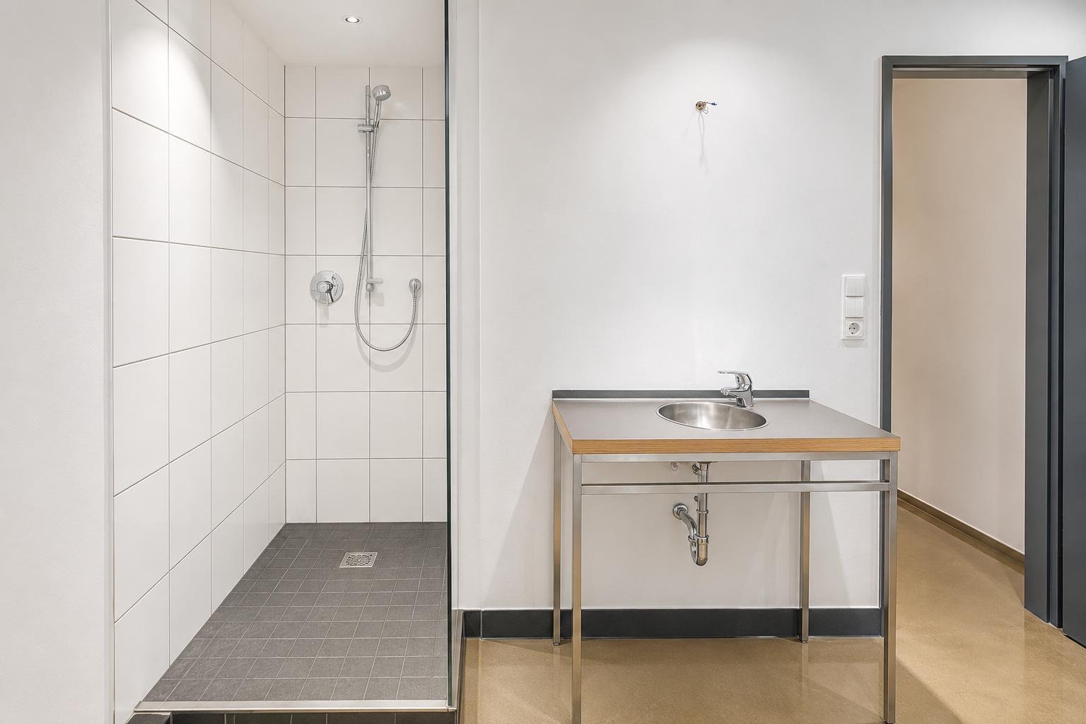 Zentrum * provisionsfrei * stilvolle Maisonette * Stuck * Parkett * Balkon