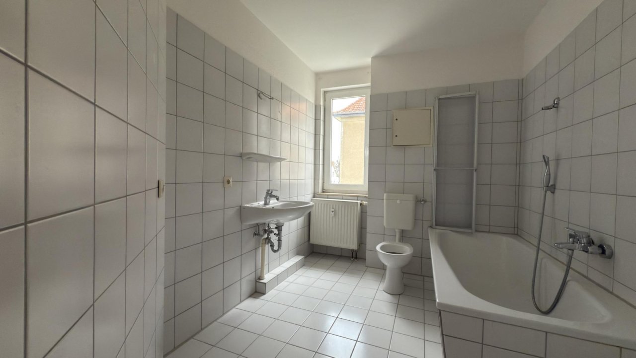Tageslichtbad mit Wanne Tageslichtbad mit Wanne