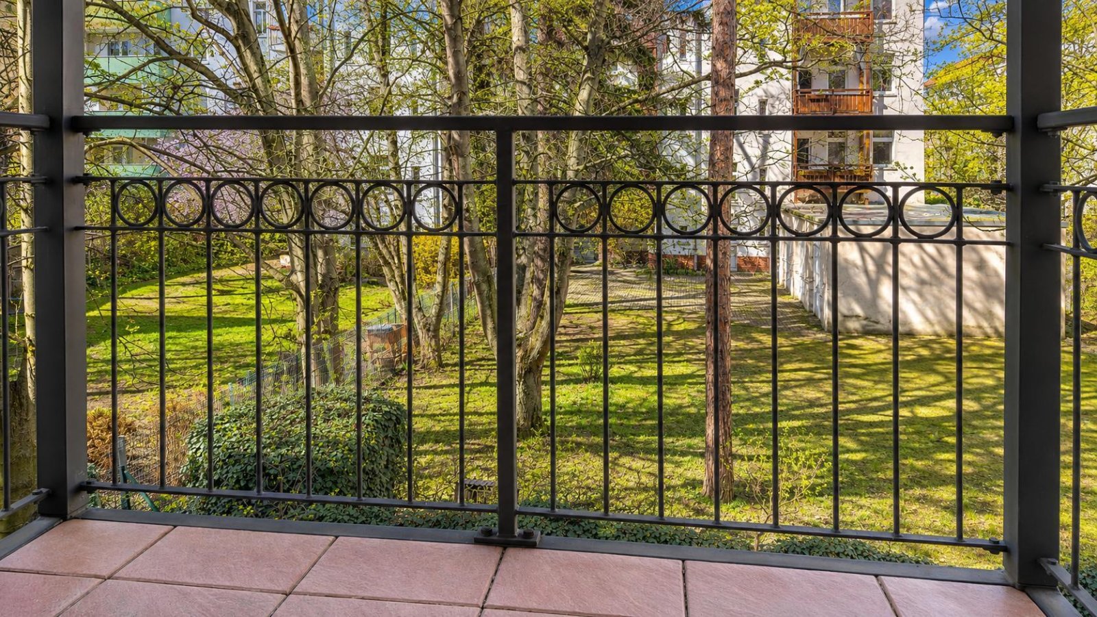 Balkon 2 Balkon 2